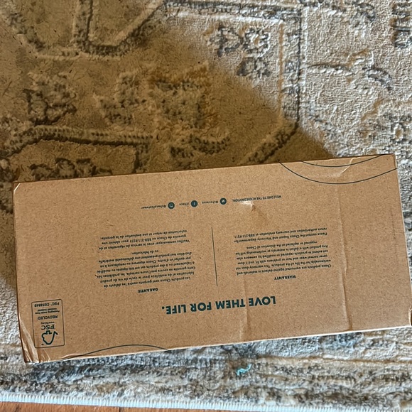 Empty Chaco Box - Picture 3 of 4